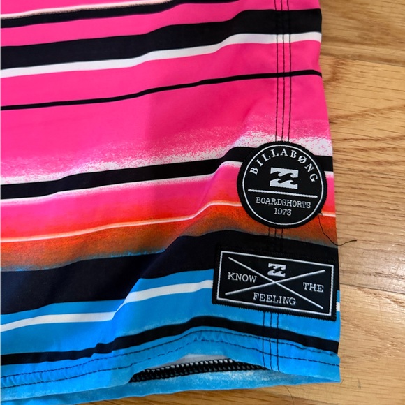 Billabong Platinum X PX3 Men's Board Shorts Size 33 Pink Stretch Surf Wear - Picture 4 of 6